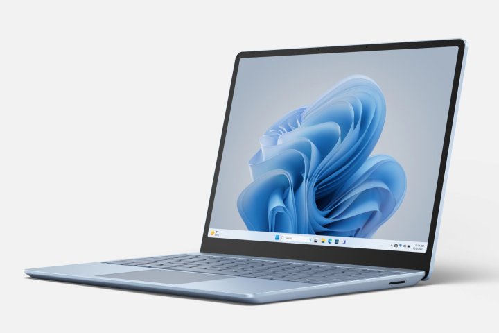 Microsofts Surface Laptop Go 3 ist ein leistungsstarker, preisgünstiger Laptop
