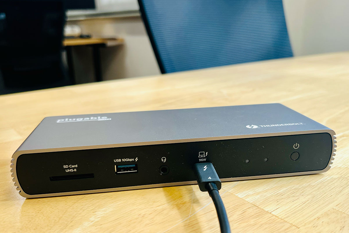 Testbericht zur steckbaren Thunderbolt 4- und USB4-HDMI-Dockingstation (TBT4-UDX1).