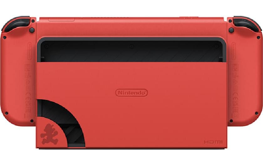 Eine sehr rote Nintendo Switch OLED im Mario-Stil ist auf dem Weg
