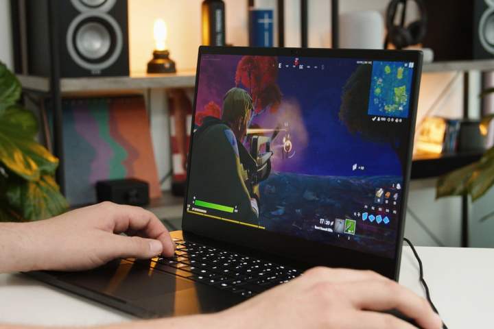Der Gaming-Laptop Razer Blade 15 mit RTX 3070 Ti ist 1.000 €  günstiger