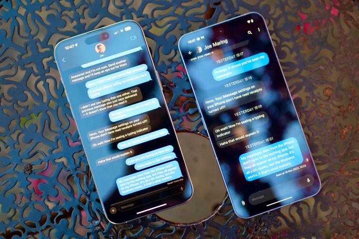 Nothing Chats auf einem Nothing Phone 2 im Vergleich zu iMessage auf einem iPhone 15 Pro Max.