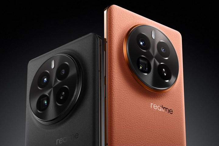 Realme GT5 Pro in Orange und Schwarz.