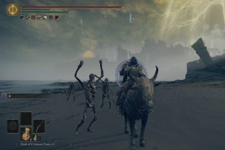 Ein Elden-Ring-Spieler sitzt auf seinem Pferd, während untote Kreaturen ihn angreifen.