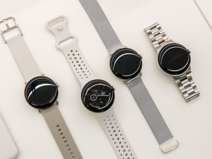 Google Pixel Watch 2 mit verschiedenen Armbandstilen.