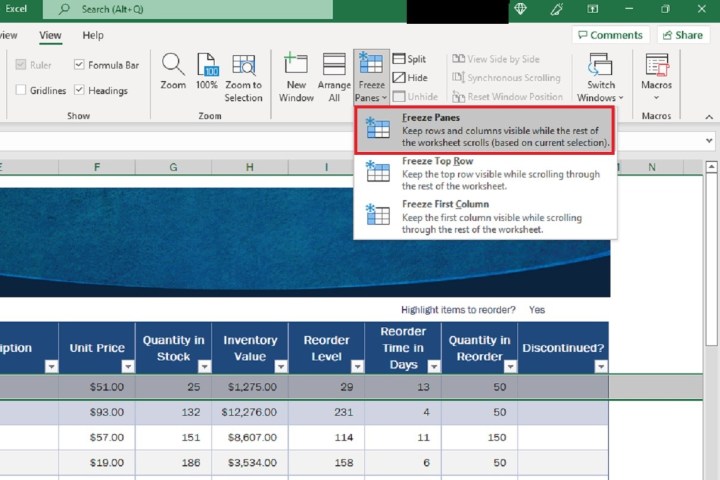 Ein Excel-Screenshot, der die Dropdown-Menüoptionen „Fenster einfrieren“ zeigt.