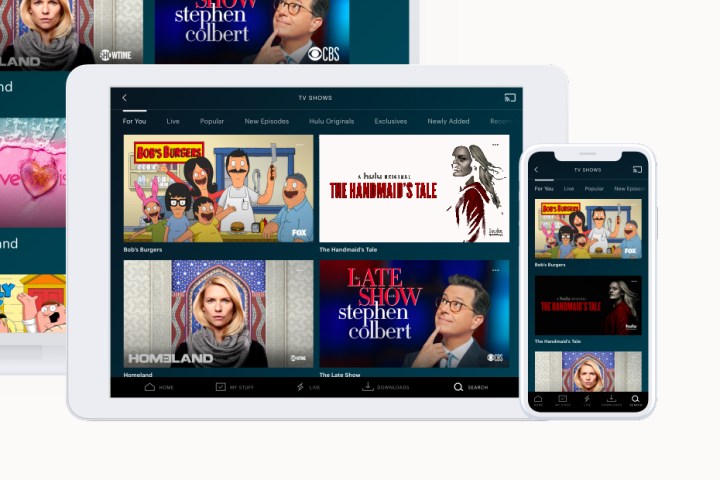 Die Hulu-Homepage auf einem iPad und einem iPhone.