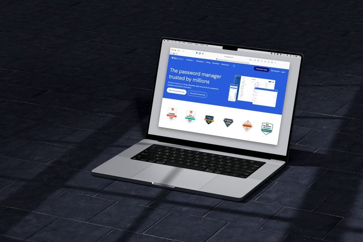 Bitwarden-Website auf einem Laptop.