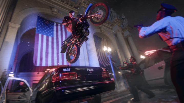In Call of Duty: Black Ops 6 springt ein Motorrad über ein Auto.