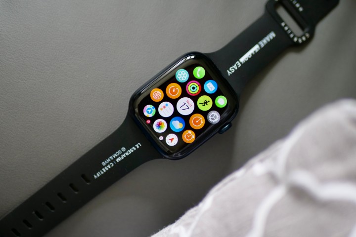 Apps auf dem Bildschirm der Apple Watch Series 9.